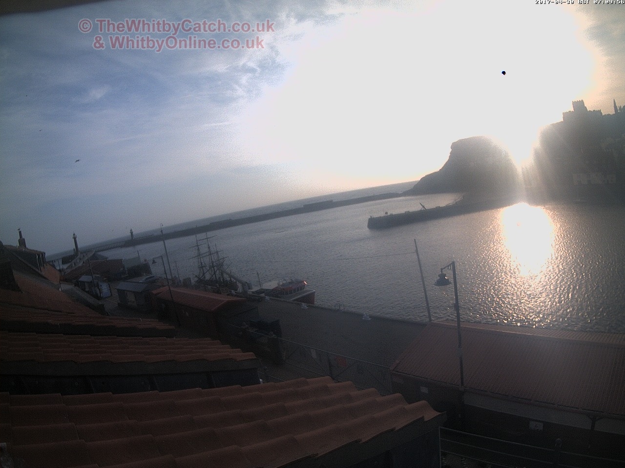 Whitby Sun 30th April 2017 07:10.