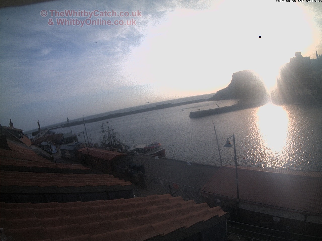 Whitby Sun 30th April 2017 07:11.