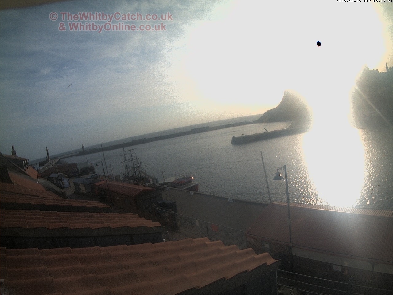 Whitby Sun 30th April 2017 07:13.