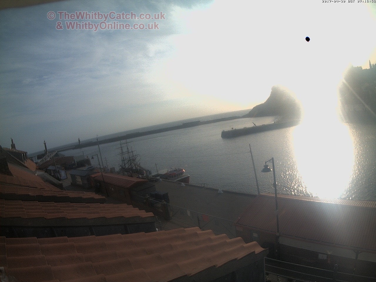 Whitby Sun 30th April 2017 07:17.