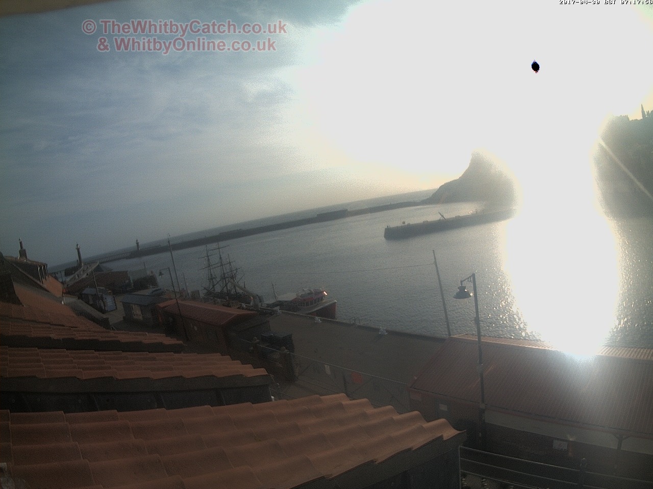Whitby Sun 30th April 2017 07:18.