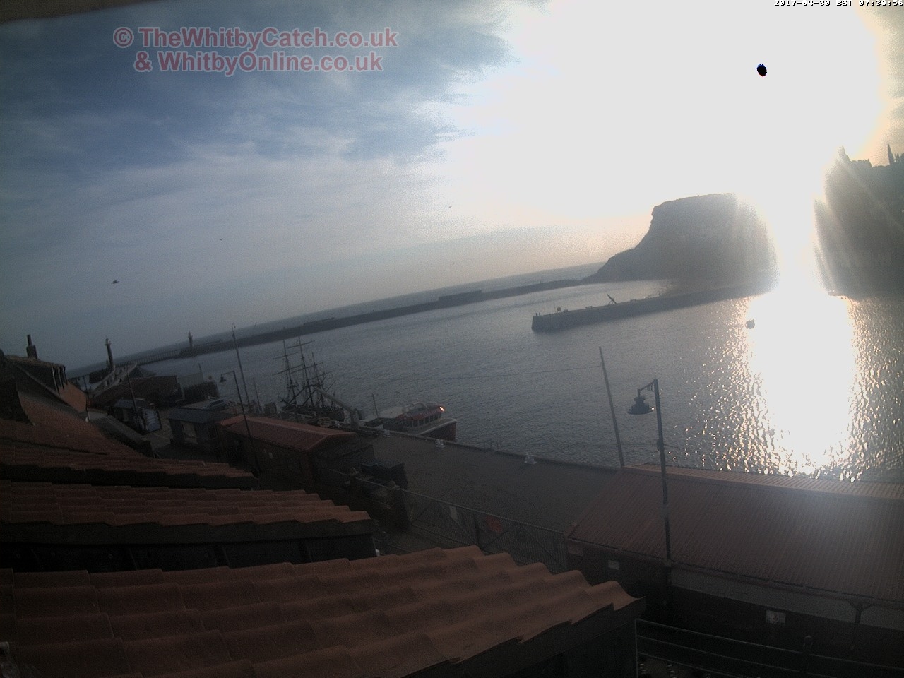 Whitby Sun 30th April 2017 07:31.