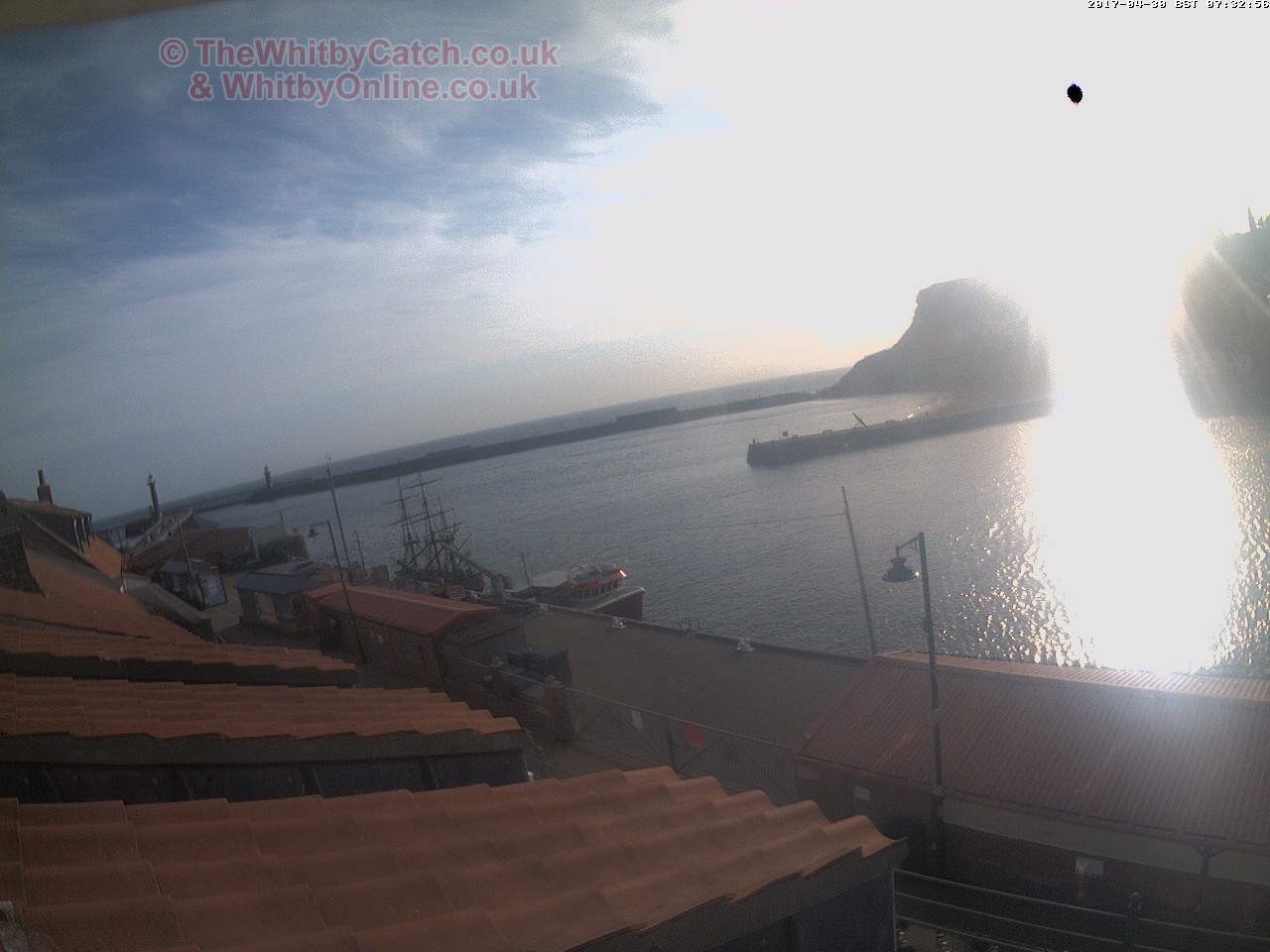 Whitby Sun 30th April 2017 07:33.