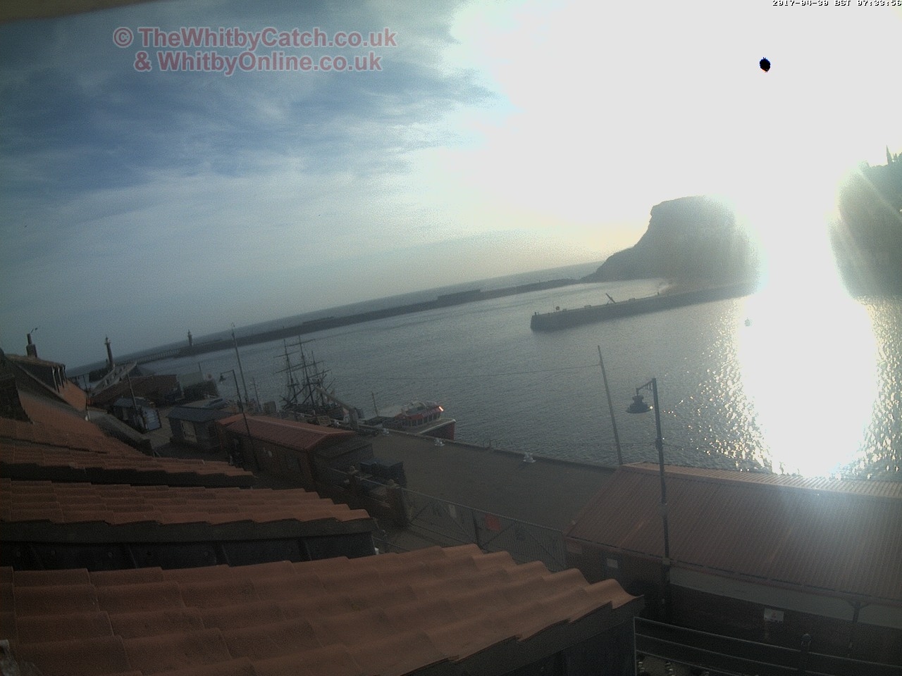 Whitby Sun 30th April 2017 07:34.