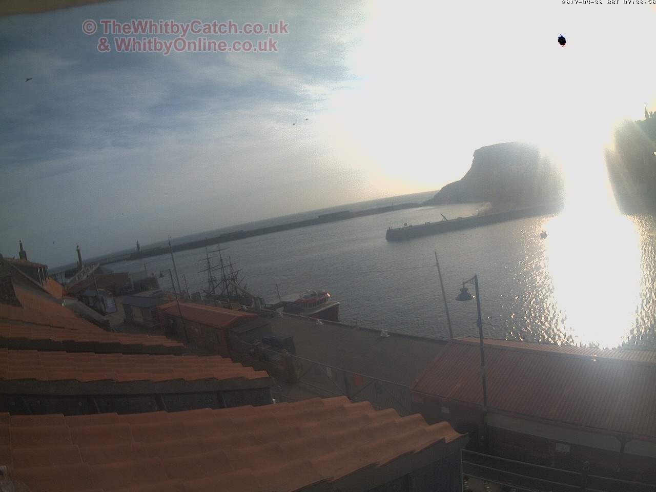 Whitby Sun 30th April 2017 07:39.