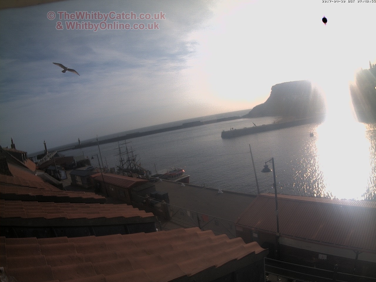 Whitby Sun 30th April 2017 07:43.