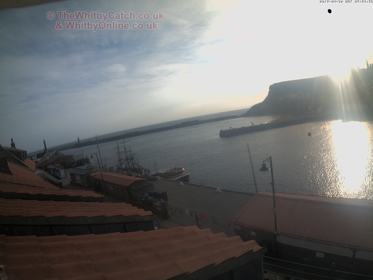 Whitby Sun 30th April 2017 07:55.
