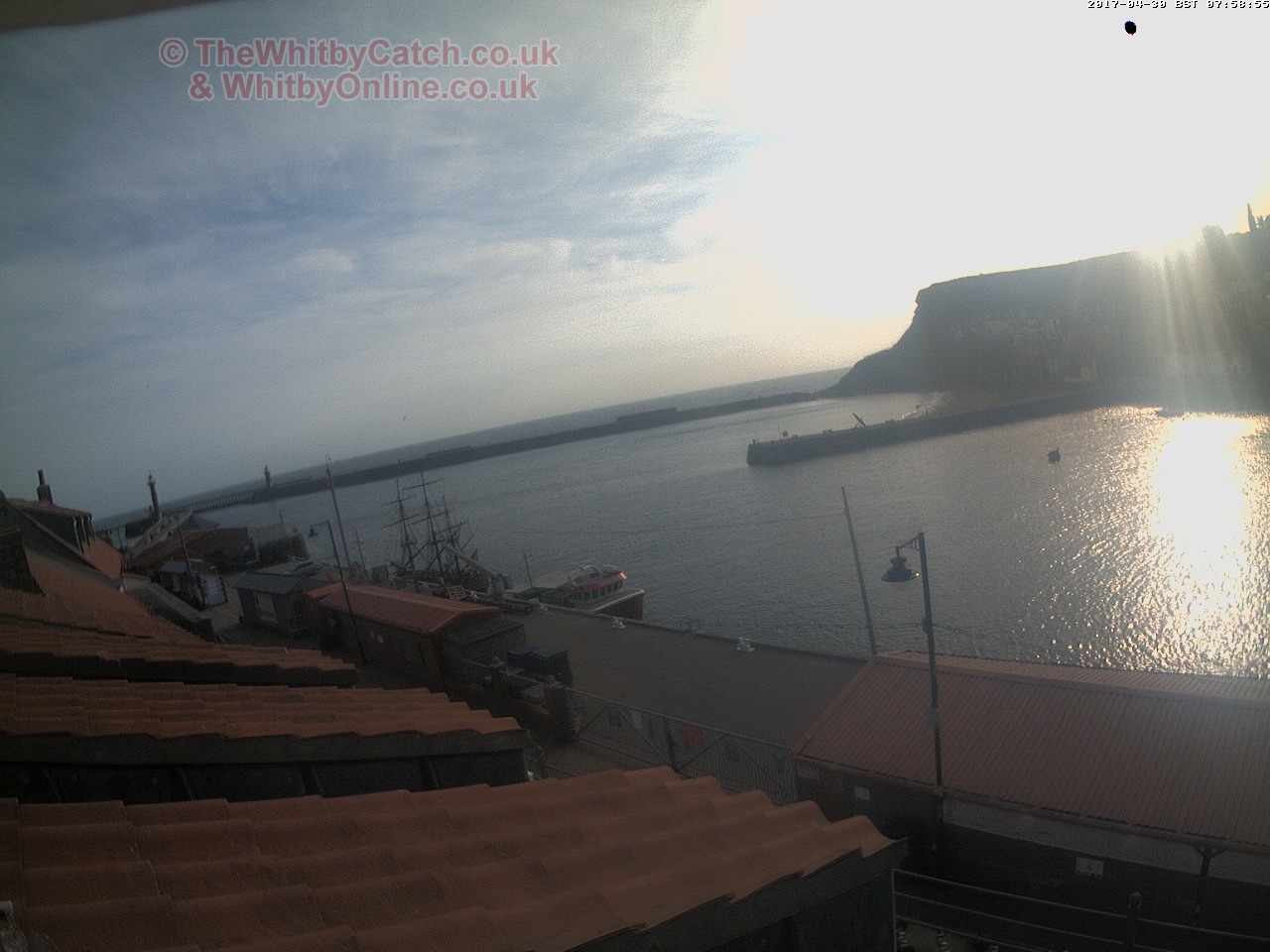Whitby Sun 30th April 2017 07:59.