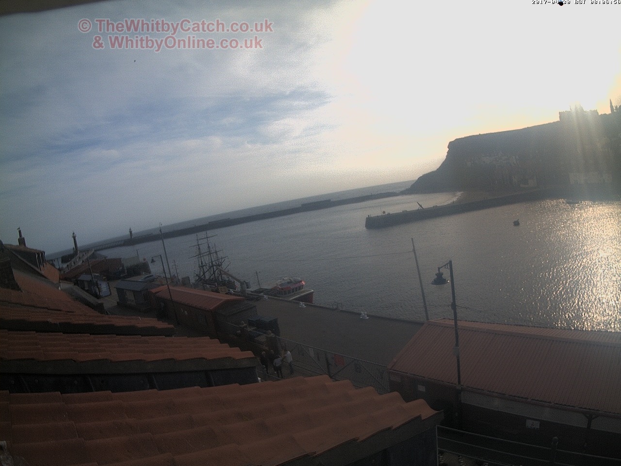 Whitby Sun 30th April 2017 08:07.