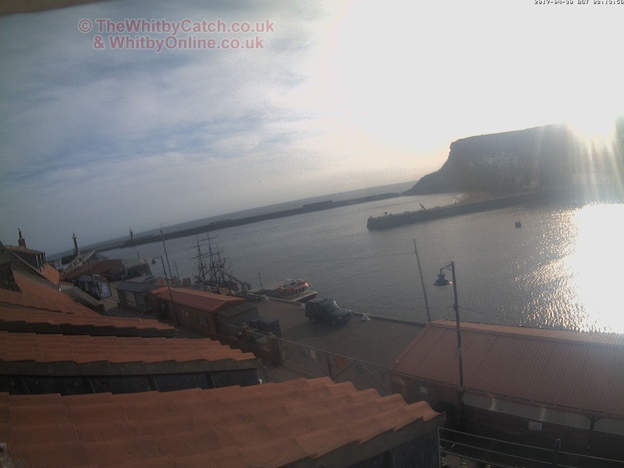 Whitby Sun 30th April 2017 08:14.