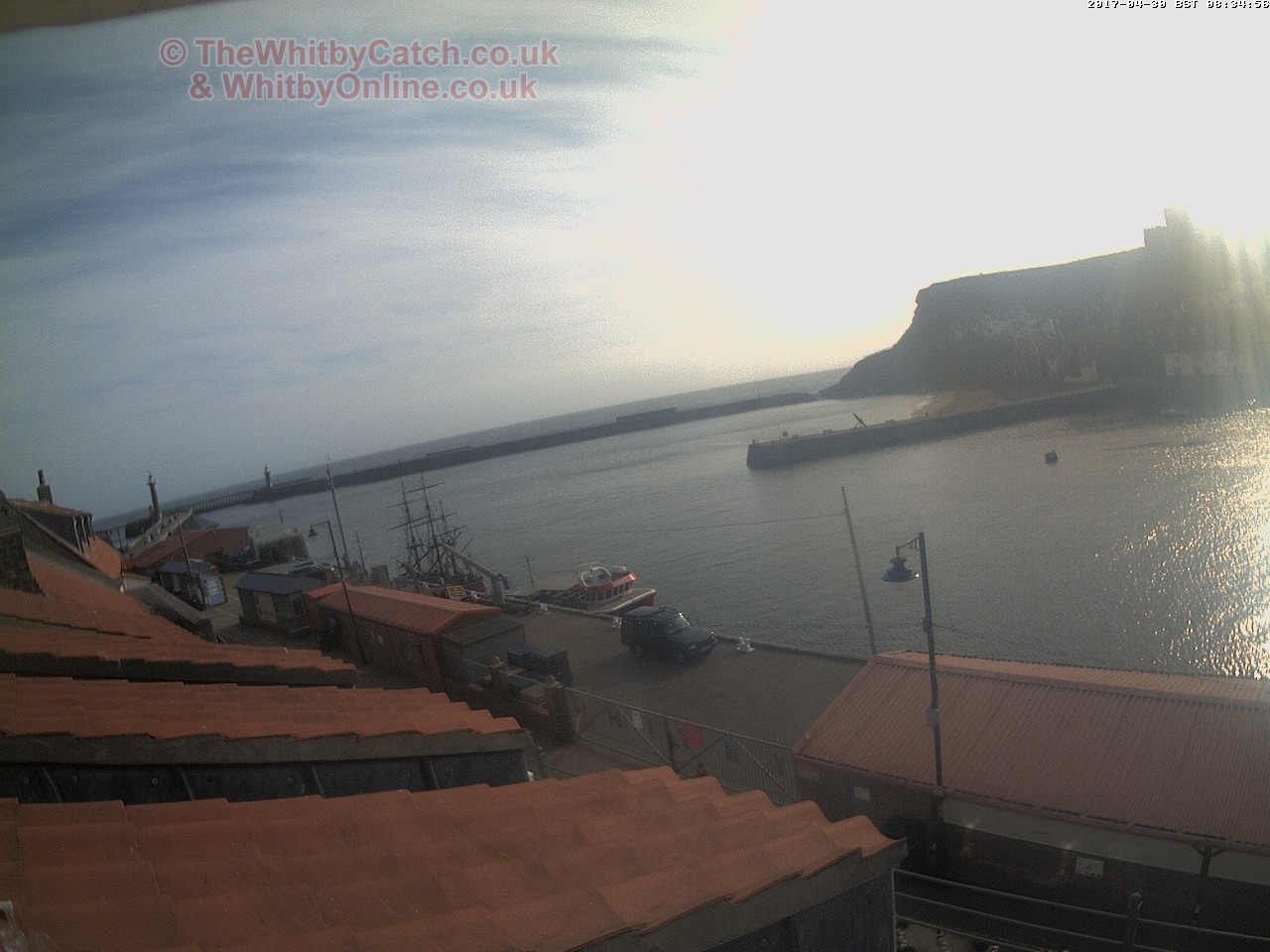 Whitby Sun 30th April 2017 08:35.
