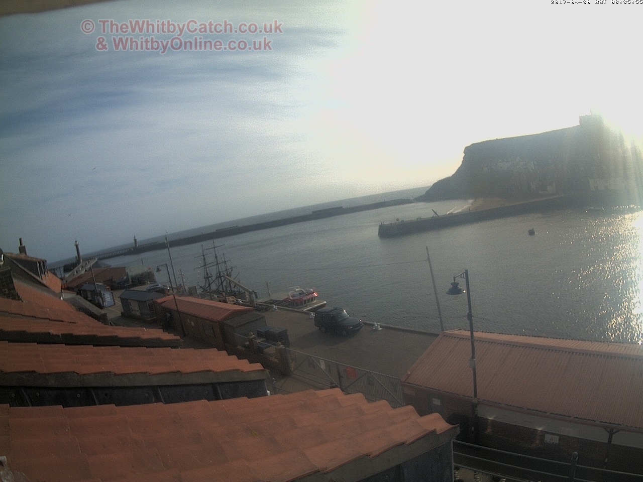 Whitby Sun 30th April 2017 08:36.