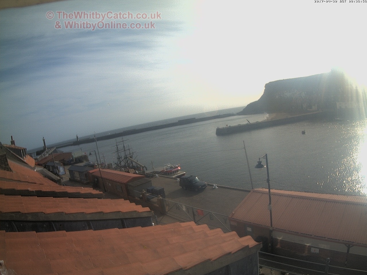 Whitby Sun 30th April 2017 08:37.