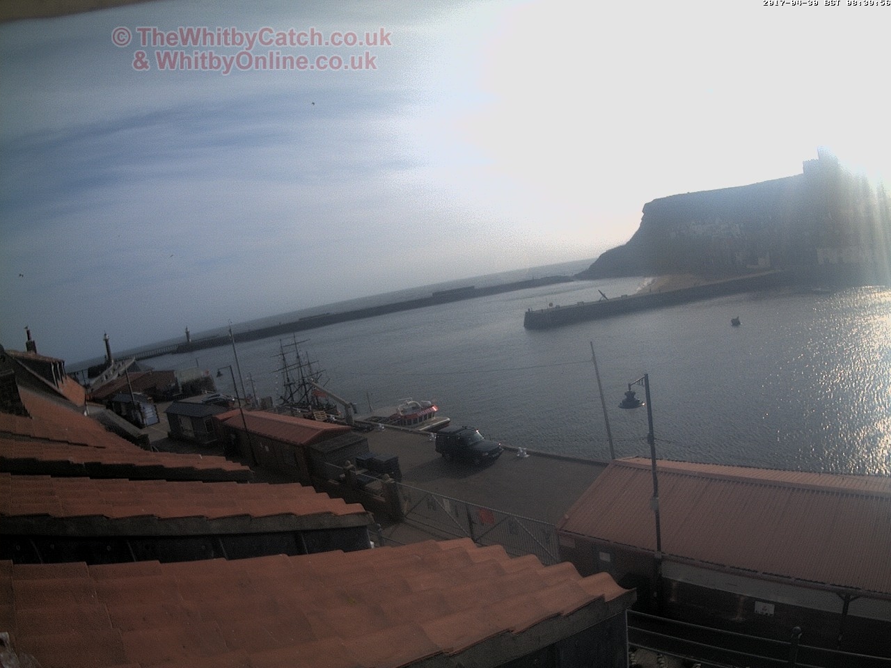 Whitby Sun 30th April 2017 08:40.