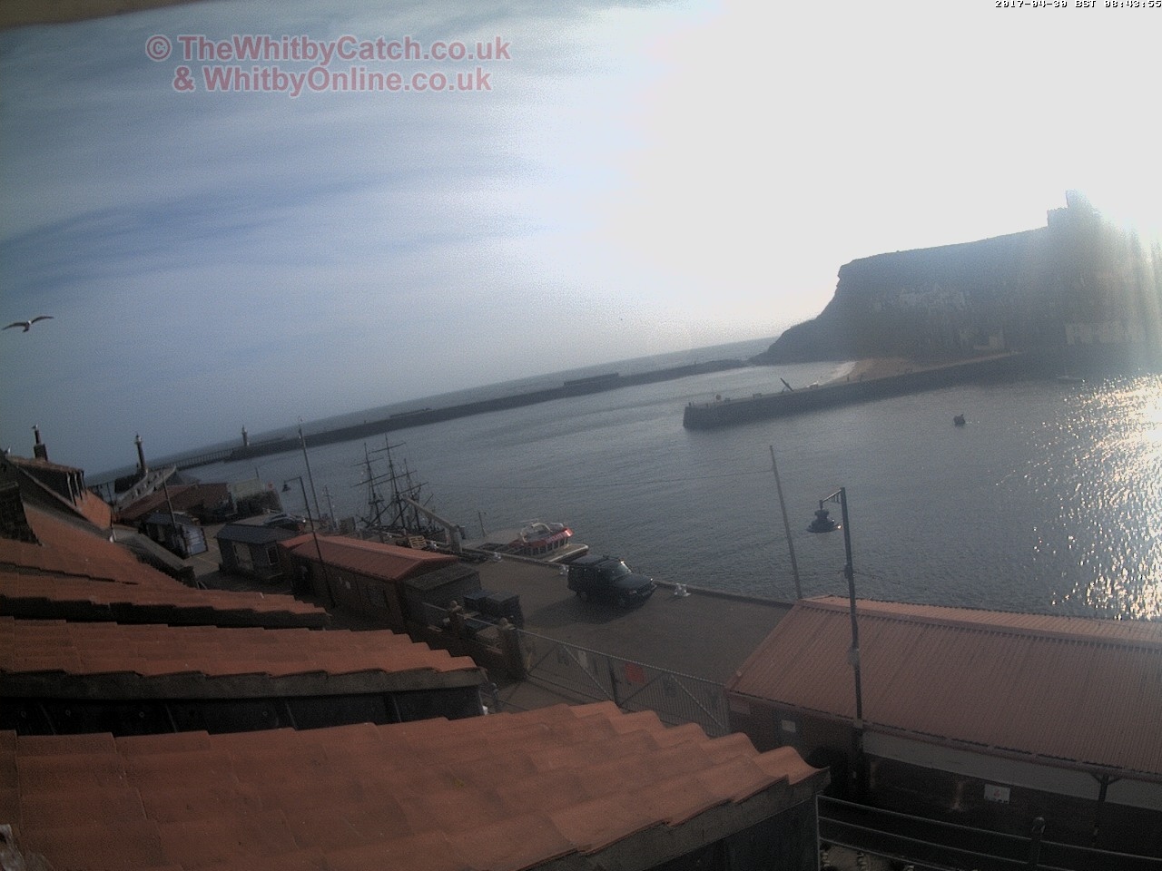 Whitby Sun 30th April 2017 08:44.
