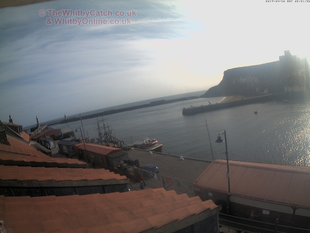 Whitby Sun 30th April 2017 08:52.