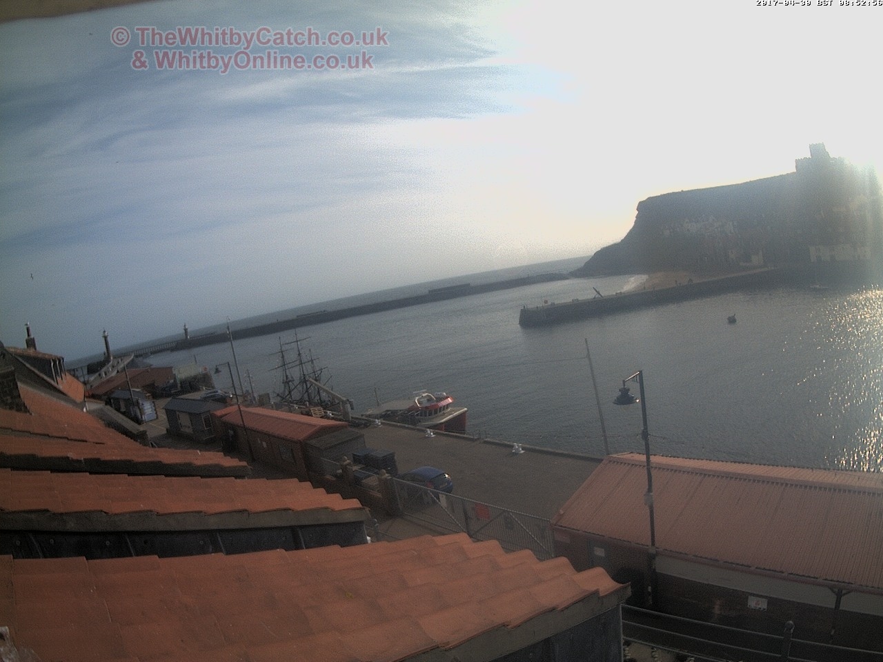 Whitby Sun 30th April 2017 08:53.