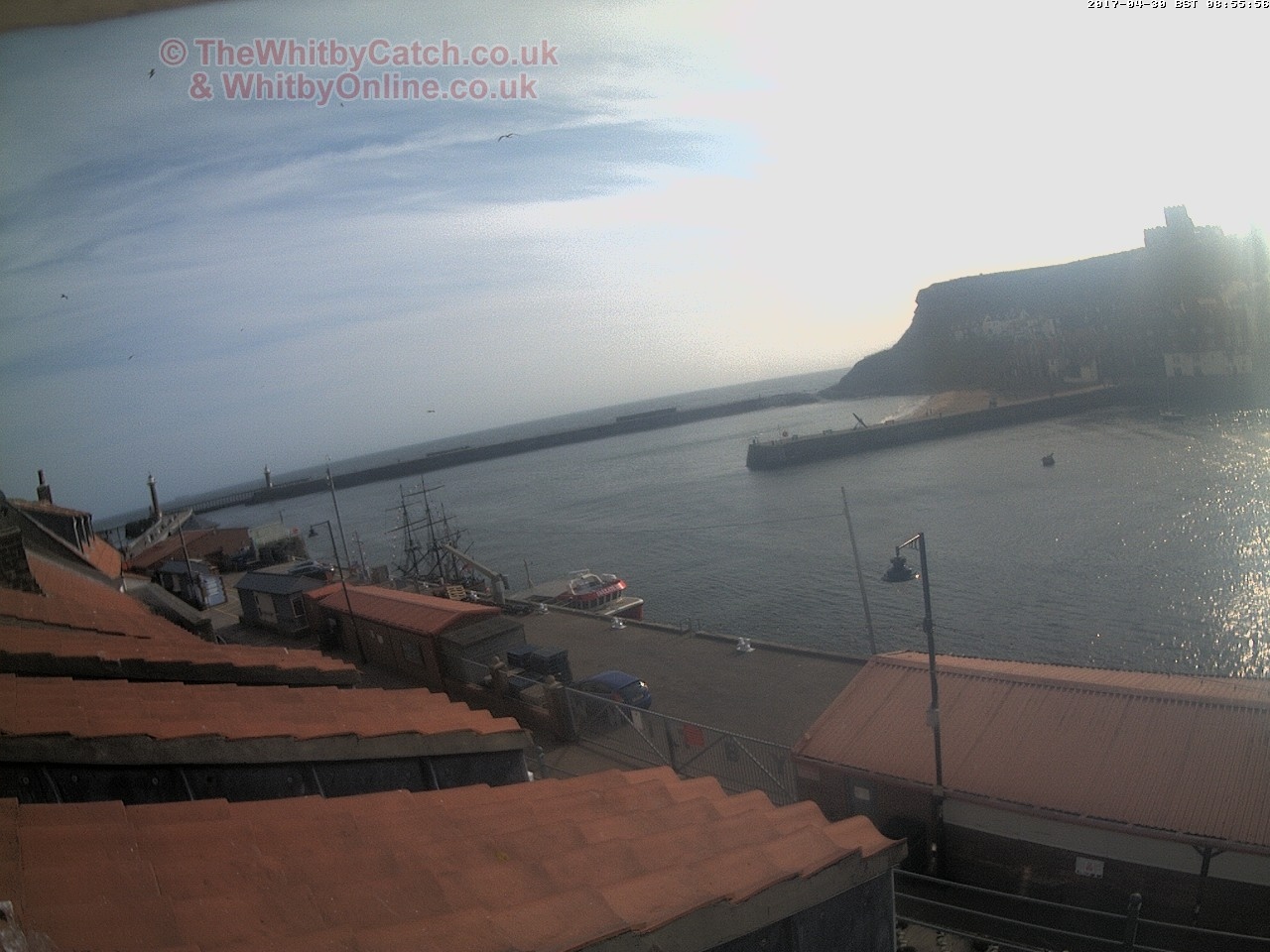 Whitby Sun 30th April 2017 08:56.