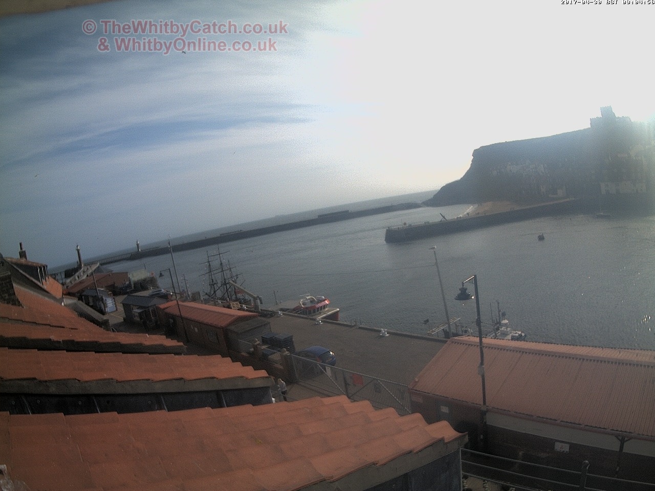 Whitby Sun 30th April 2017 09:05.