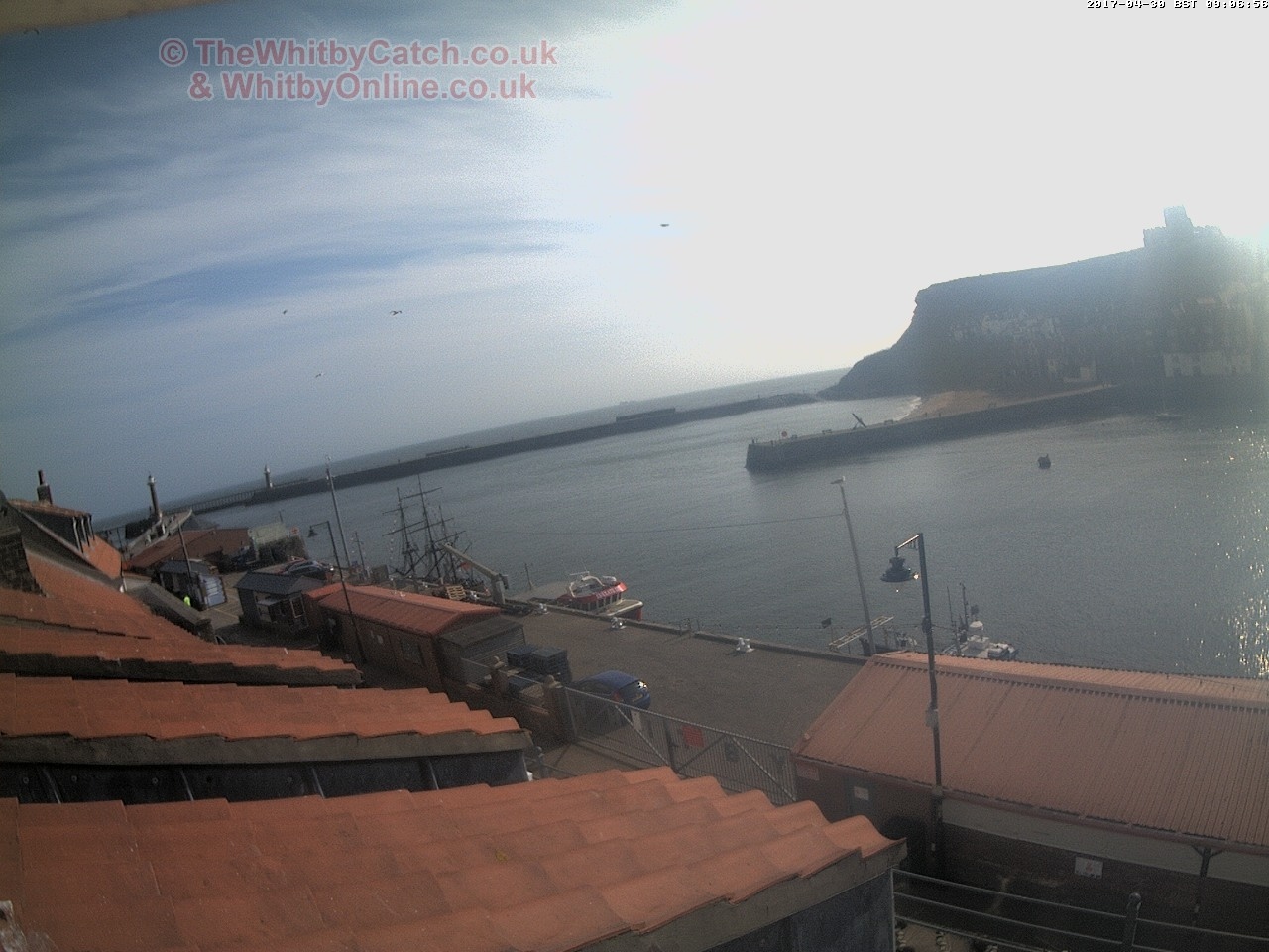Whitby Sun 30th April 2017 09:07.