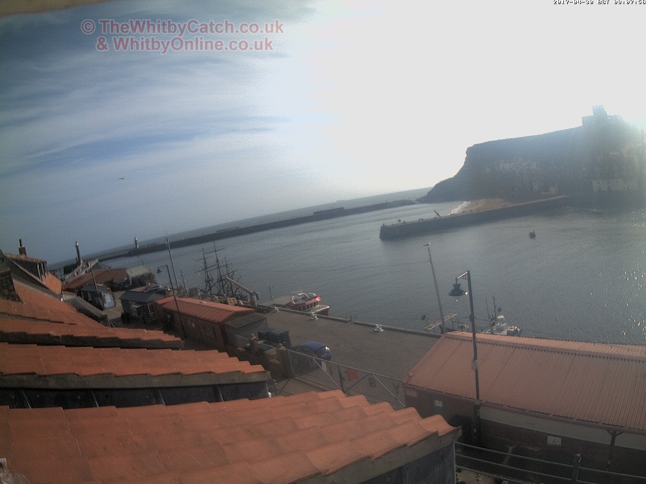 Whitby Sun 30th April 2017 09:08.
