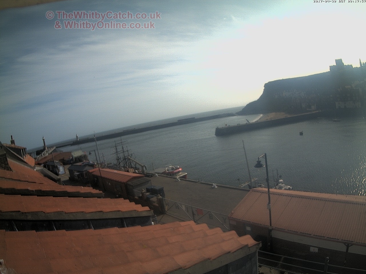 Whitby Sun 30th April 2017 09:18.