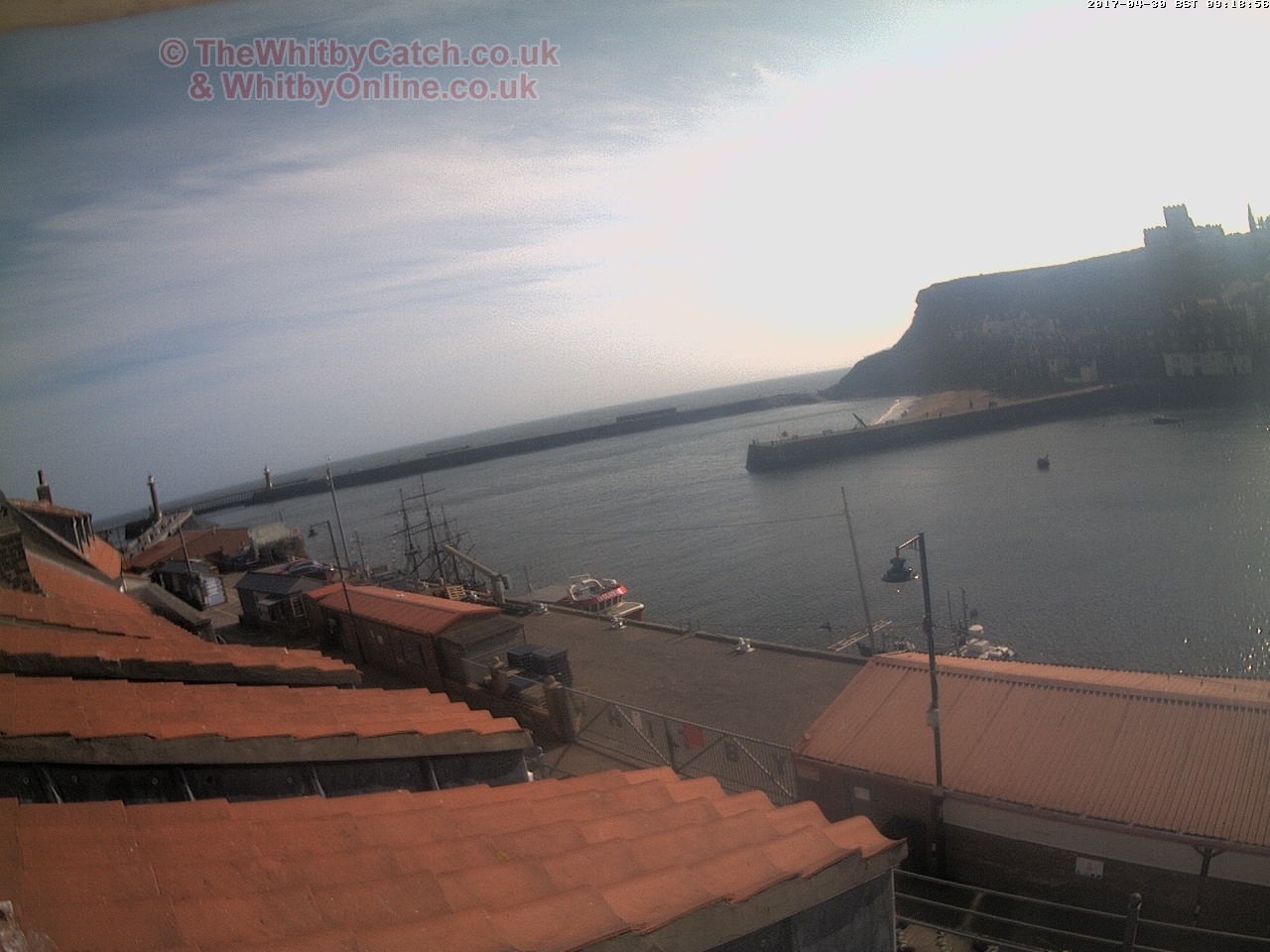 Whitby Sun 30th April 2017 09:19.