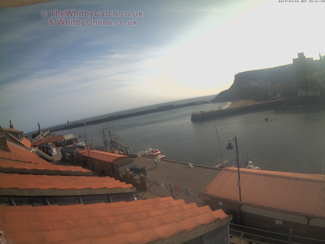 Whitby Sun 30th April 2017 09:32.