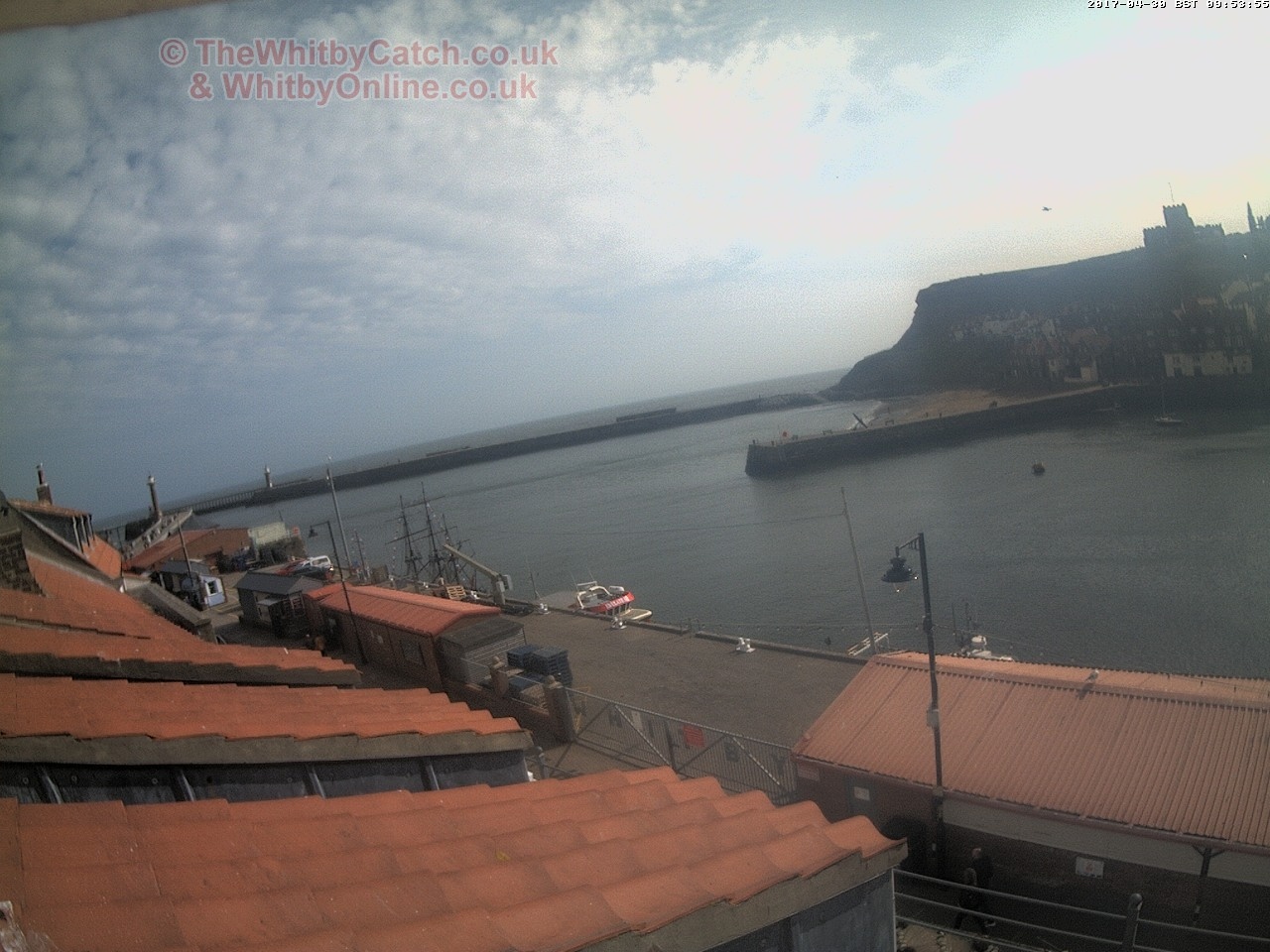 Whitby Sun 30th April 2017 09:54.