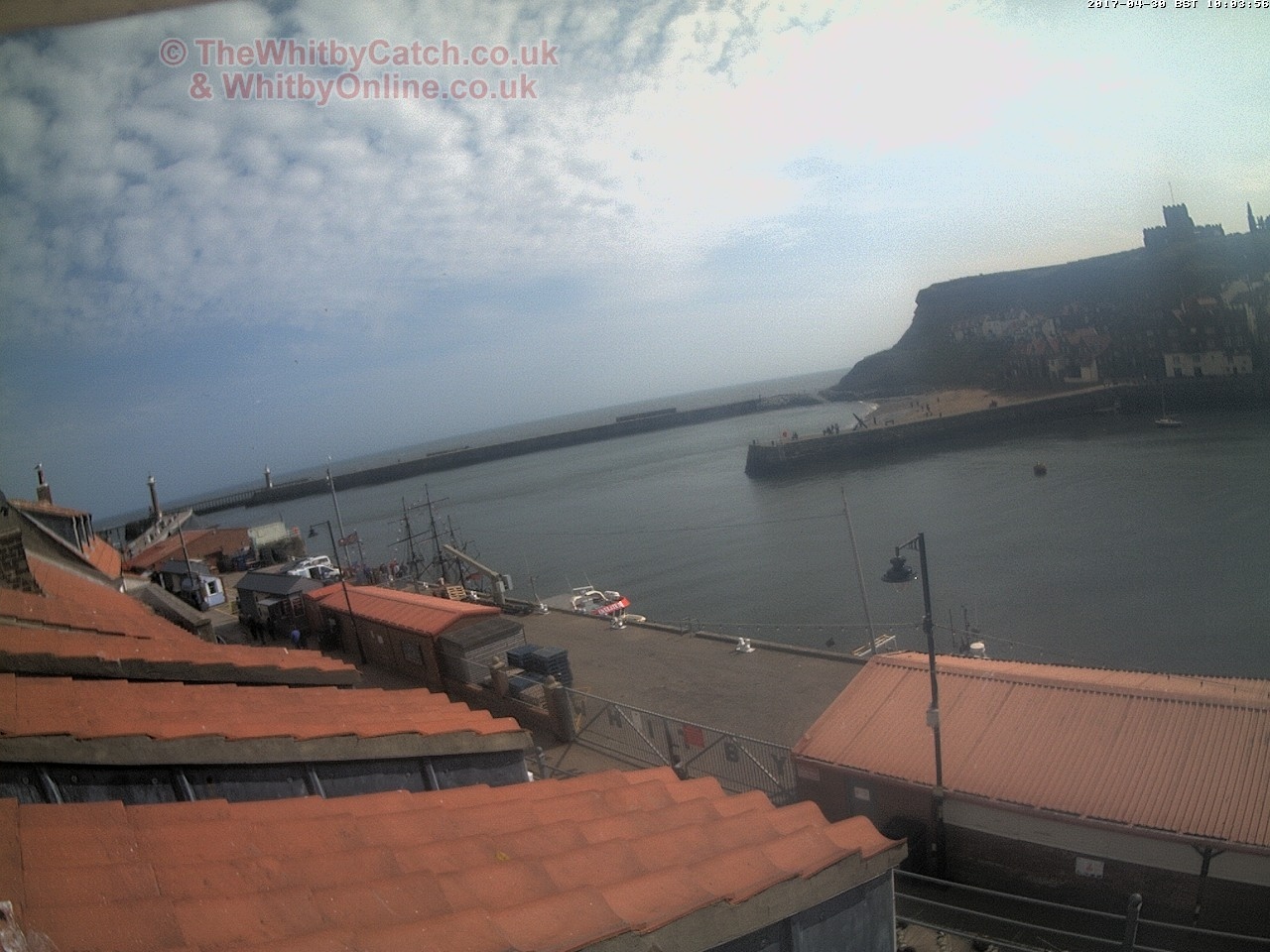 Whitby Sun 30th April 2017 10:04.