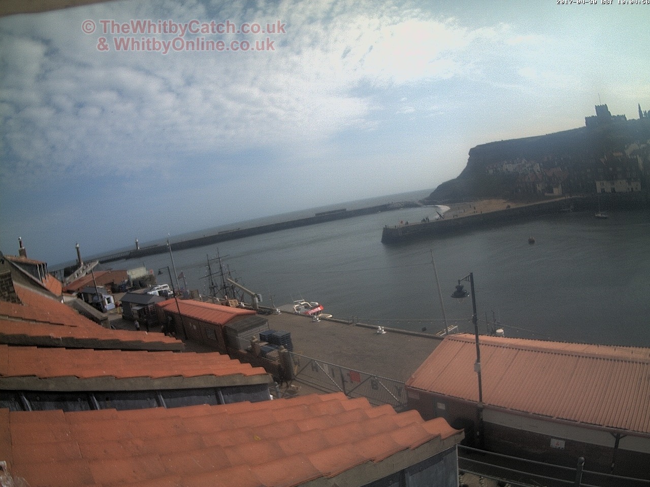 Whitby Sun 30th April 2017 10:05.