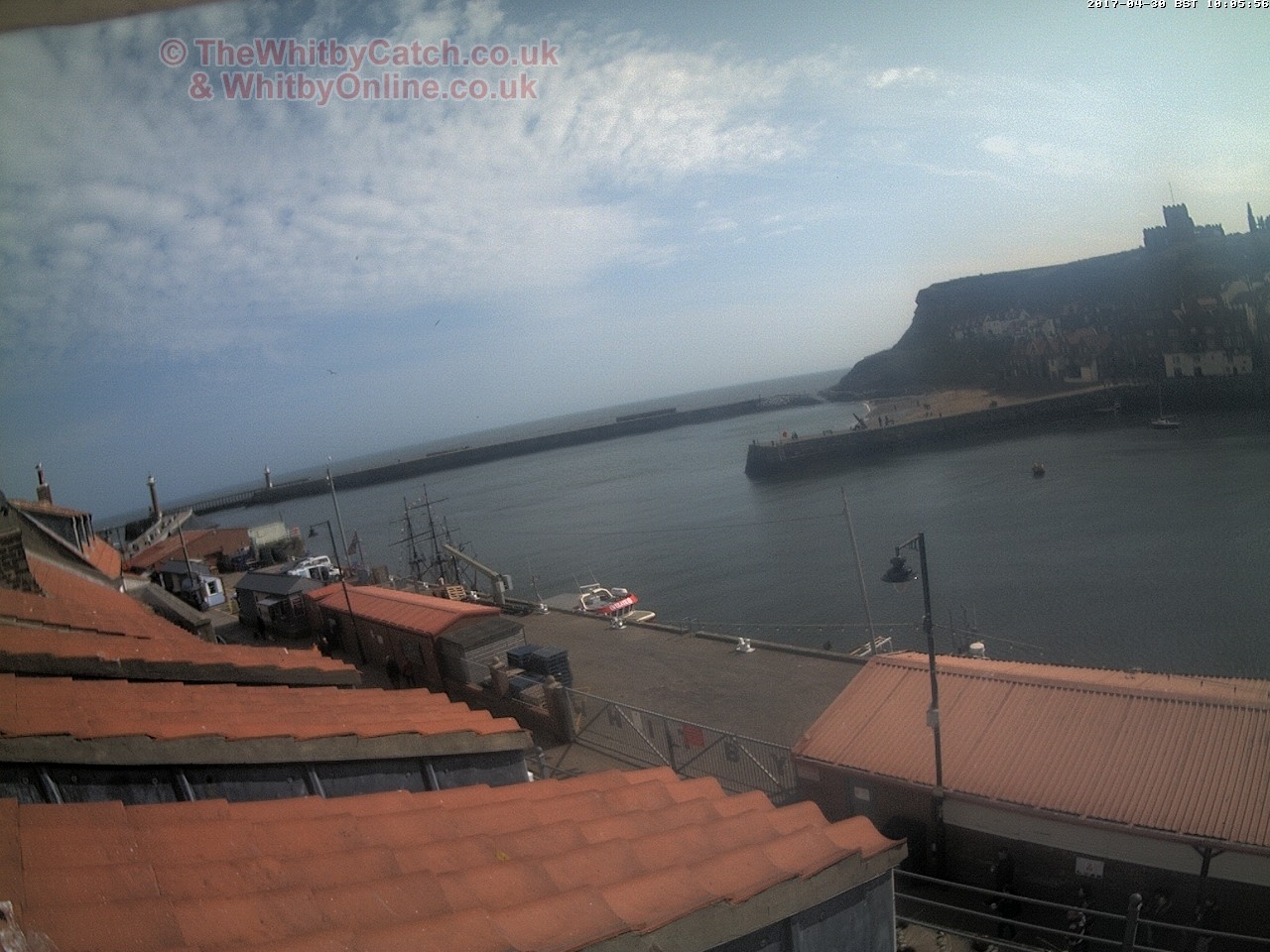 Whitby Sun 30th April 2017 10:06.