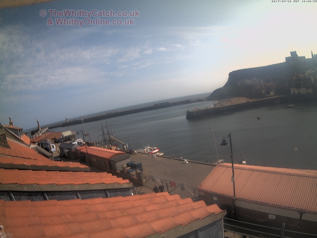 Whitby Sun 30th April 2017 10:09.