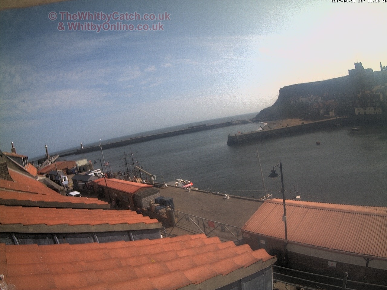 Whitby Sun 30th April 2017 10:10.