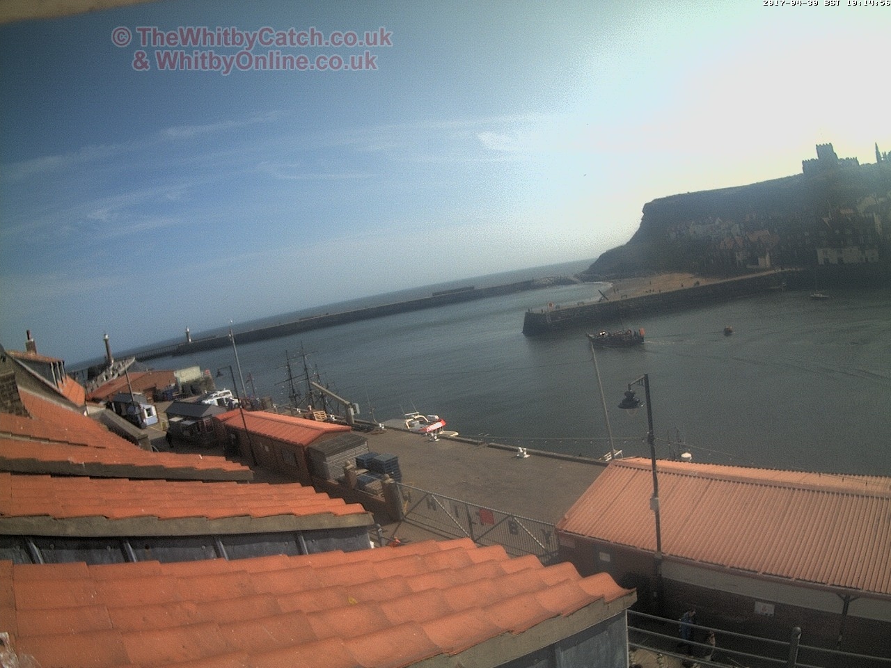 Whitby Sun 30th April 2017 10:15.