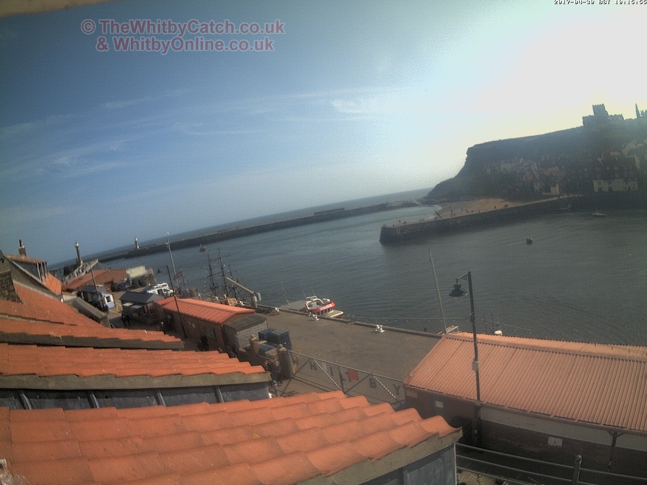 Whitby Sun 30th April 2017 10:16.
