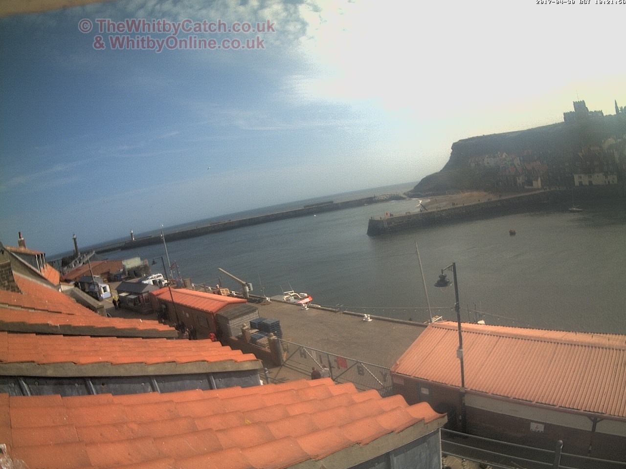 Whitby Sun 30th April 2017 10:22.