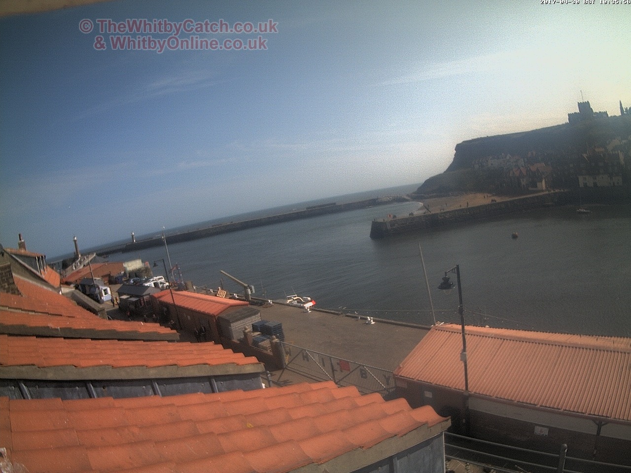 Whitby Sun 30th April 2017 10:36.