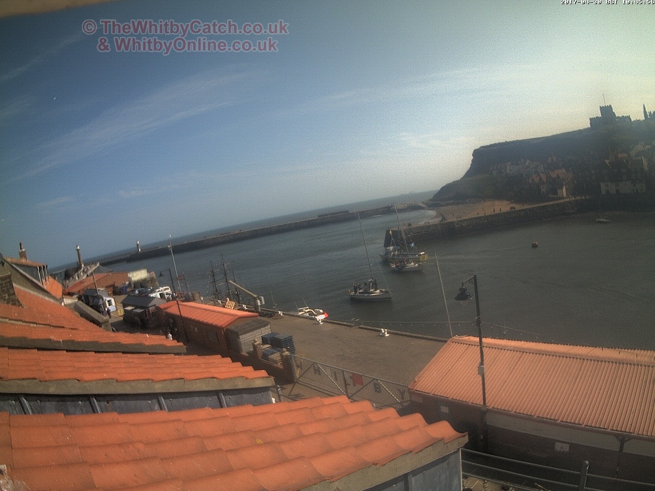 Whitby Sun 30th April 2017 10:46.
