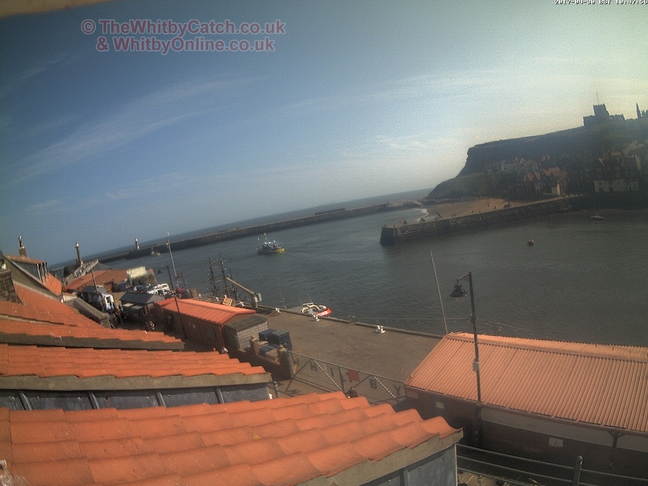 Whitby Sun 30th April 2017 10:48.