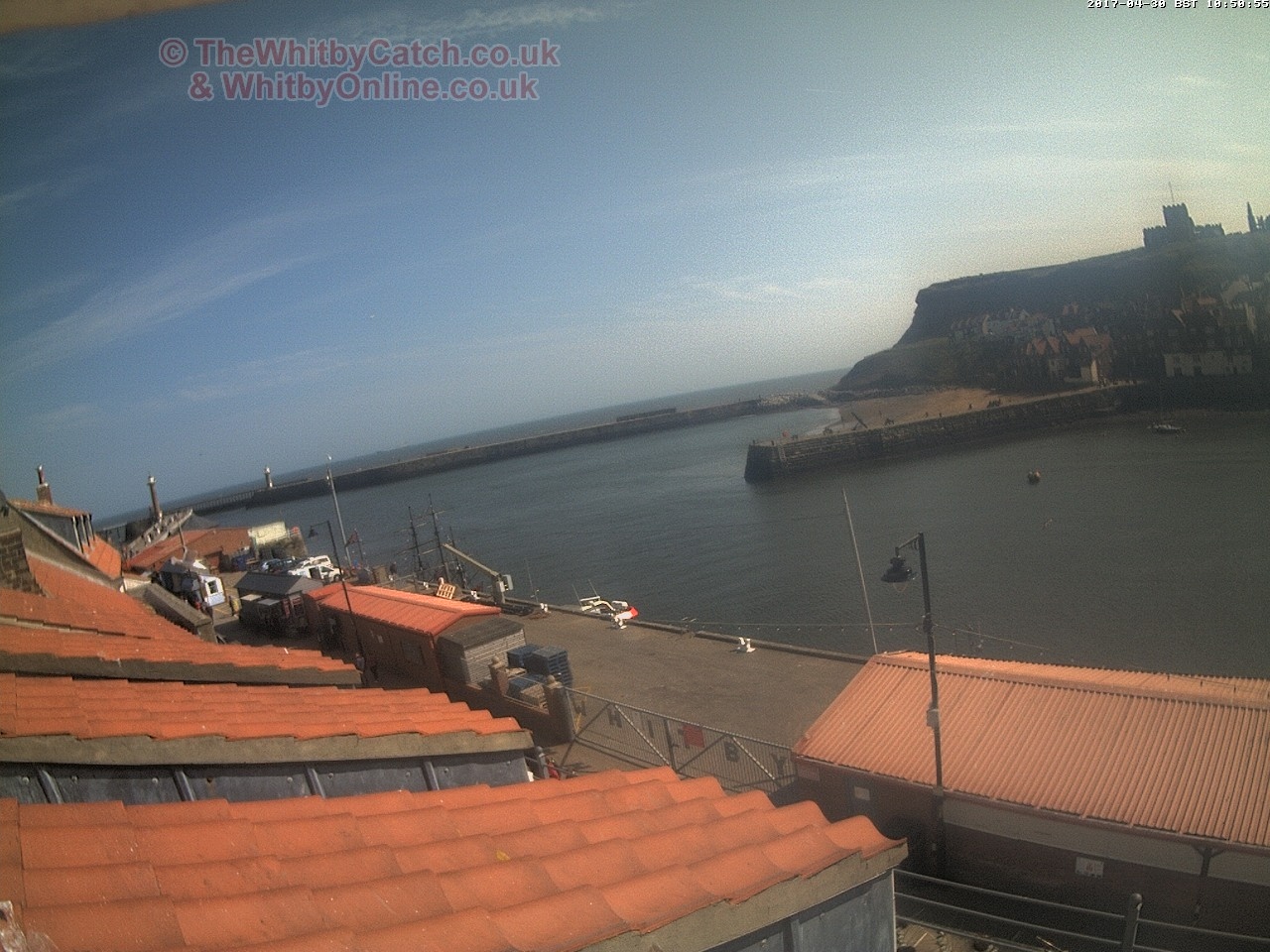 Whitby Sun 30th April 2017 10:51.