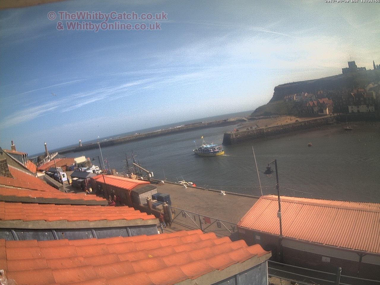 Whitby Sun 30th April 2017 11:32.