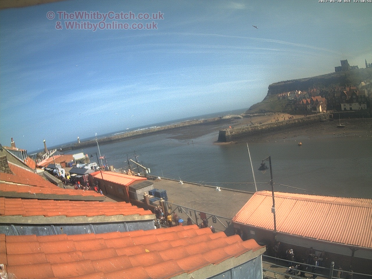 Whitby Sun 30th April 2017 12:41.