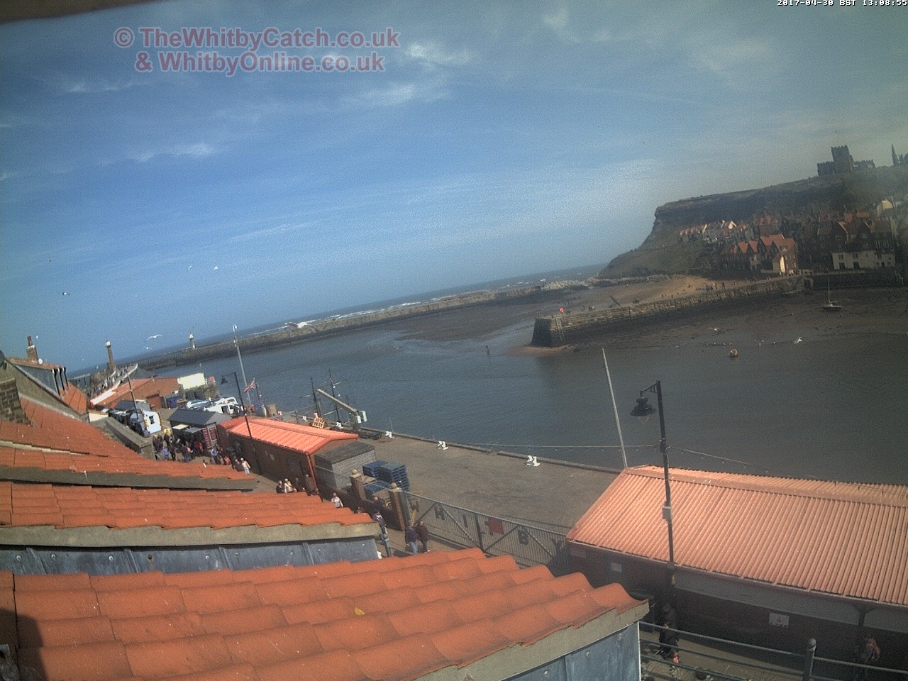 Whitby Sun 30th April 2017 13:09.