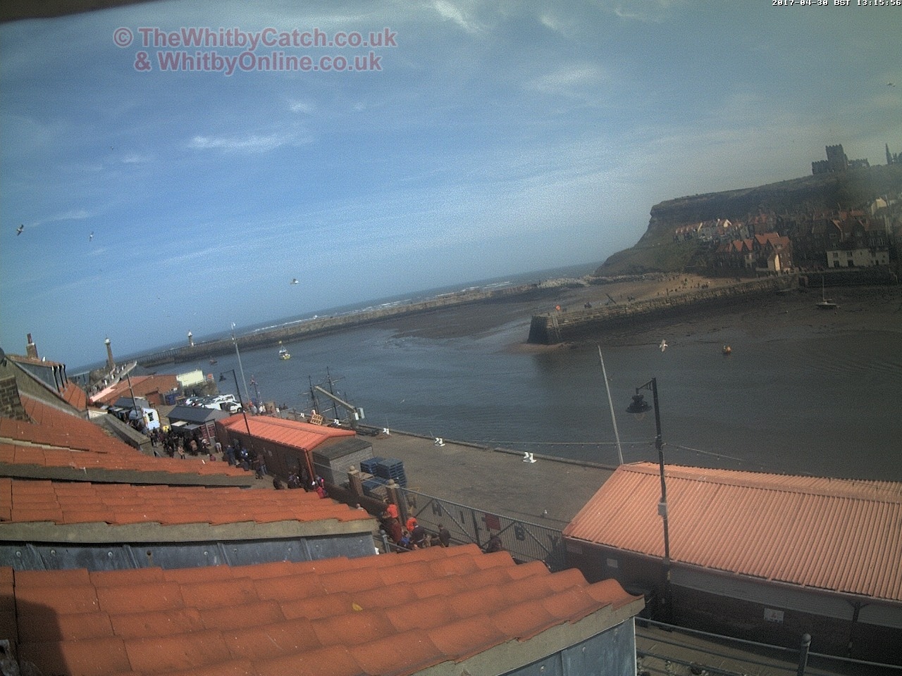 Whitby Sun 30th April 2017 13:16.