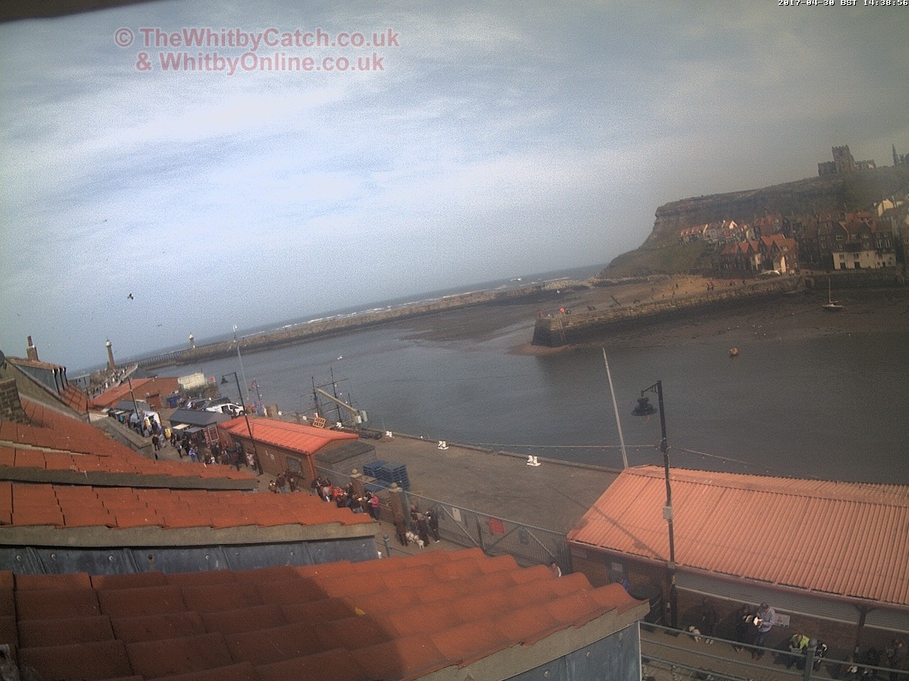 Whitby Sun 30th April 2017 14:39.