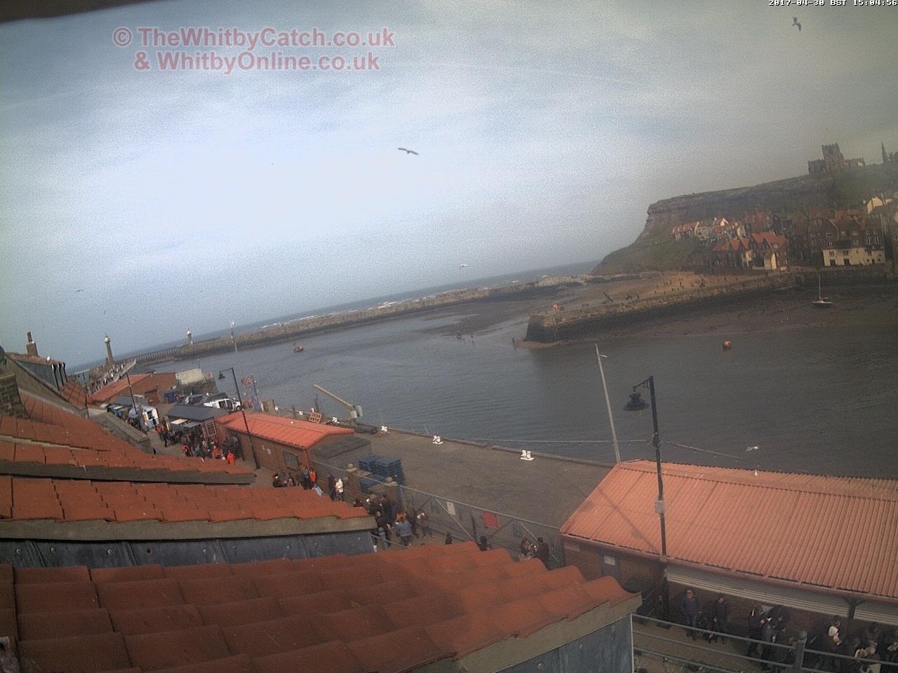 Whitby Sun 30th April 2017 15:05.