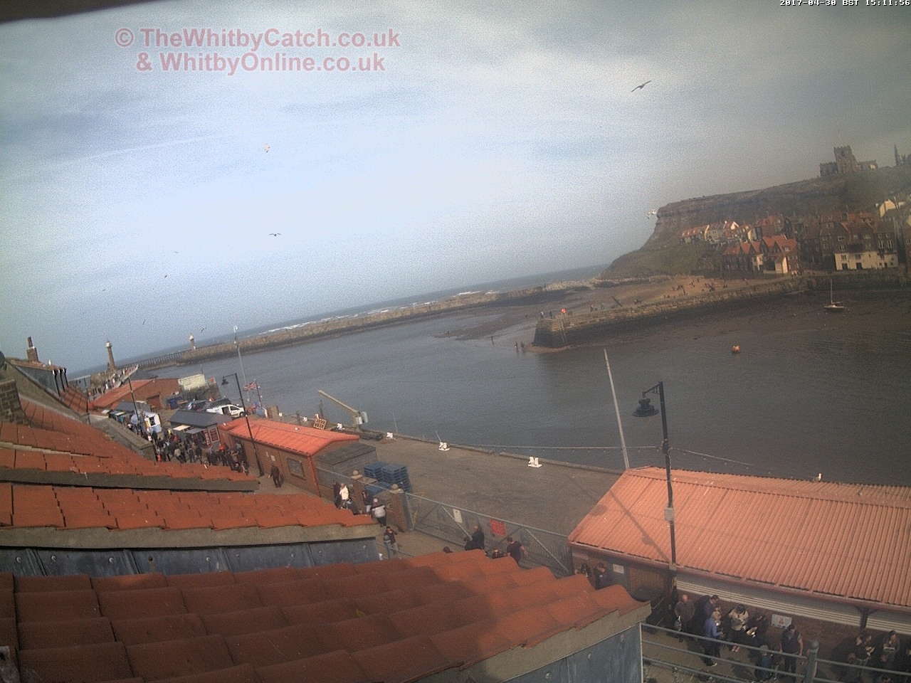 Whitby Sun 30th April 2017 15:12.