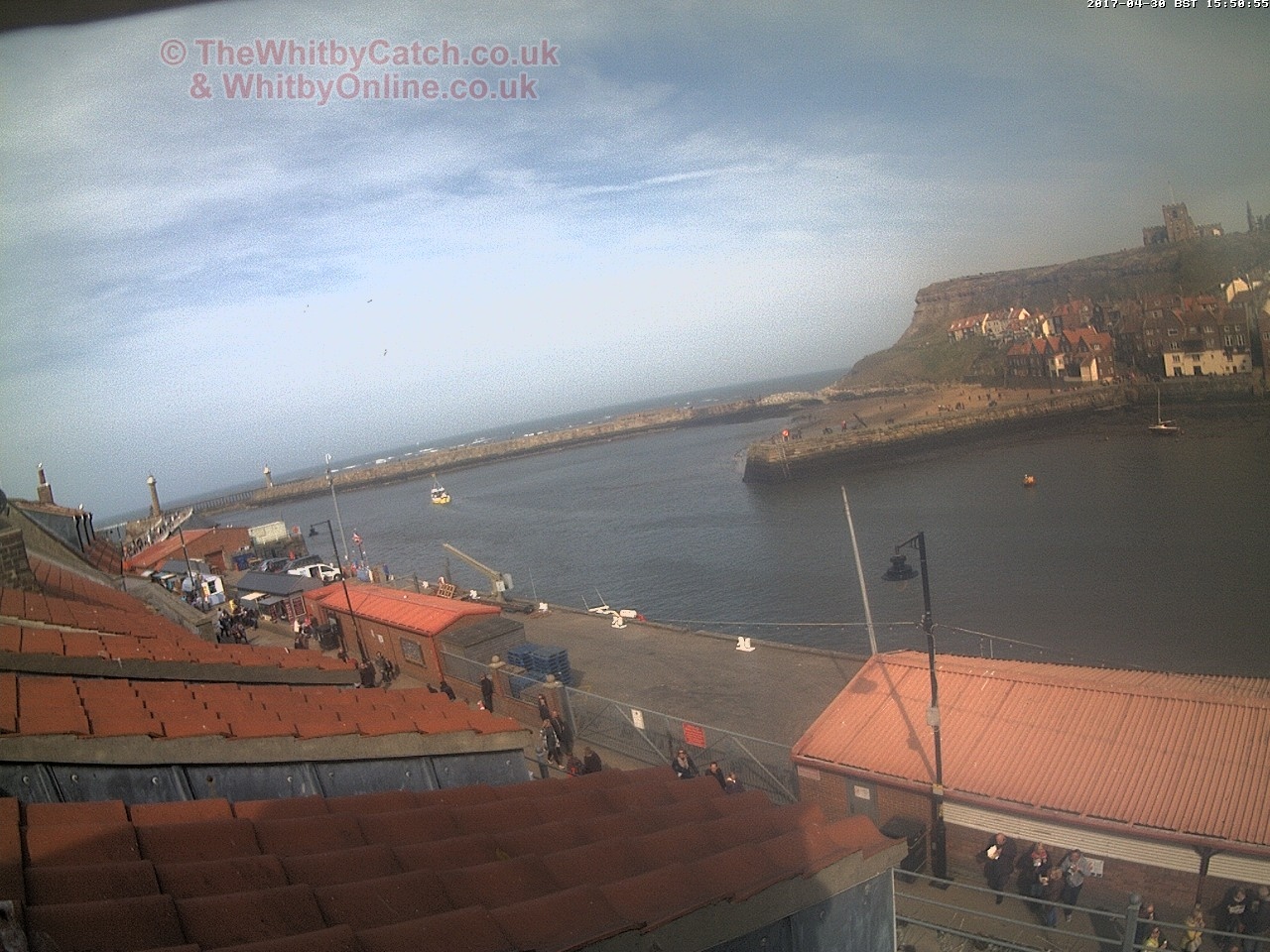 Whitby Sun 30th April 2017 15:51.