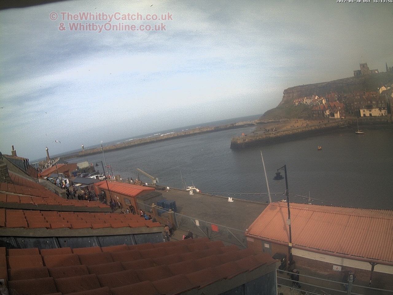 Whitby Sun 30th April 2017 16:14.